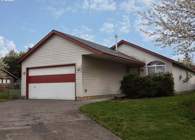 Property at 13670 SE Bush St, Portland, OR 97236, 3 beds, 2 baths