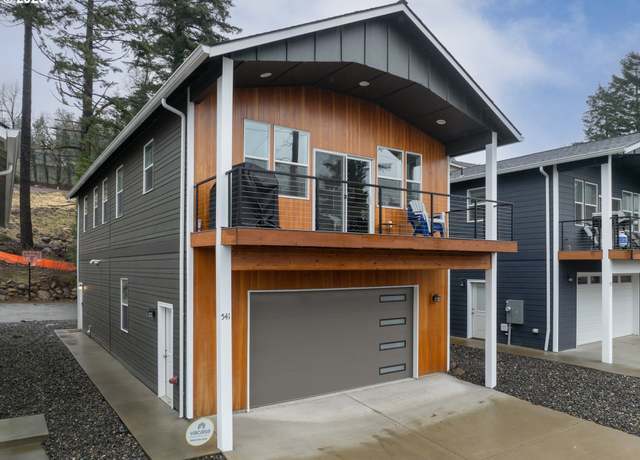 Property at 541 NW Vancouver Ave, Stevenson, WA 98648, 3 beds, 2.5 baths