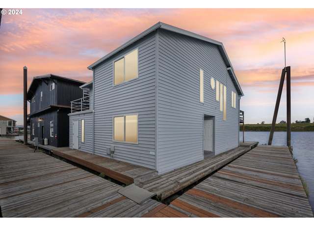 Property at 34321 Johnsons Landing Rd Unit B6, Scappoose, OR 97056, 3 beds, 2 baths