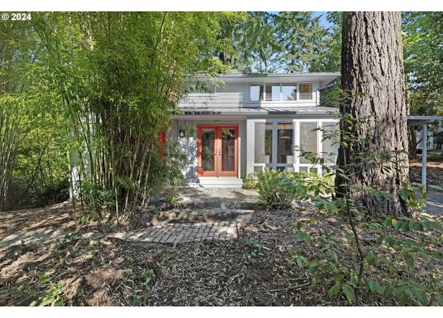 Property at 3901 SW Hamilton St, Portland, OR 97221, 3 beds, 2.5 baths