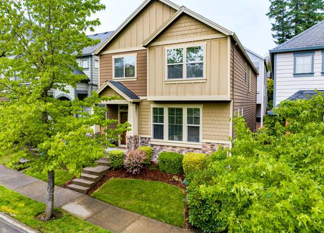 Property at 880 SW Mozart Ter, Portland, OR 97225, 3 beds, 2.5 baths