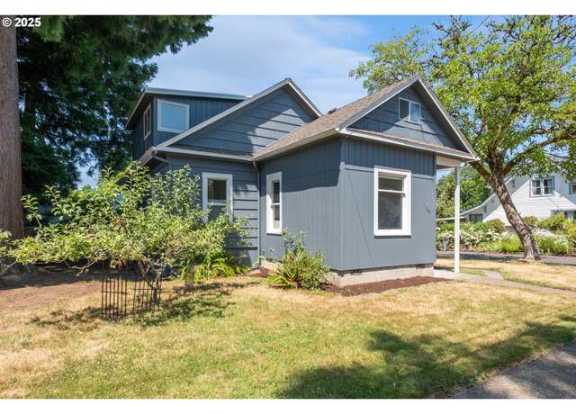 Property at 1139 NW Yamhill St, Mcminnville, OR 97128, 3 beds, 2 baths