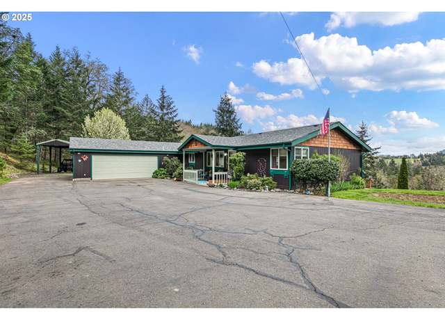 Property at 295 Donruss Dr, Roseburg, OR 97471, 3 beds, 2 baths