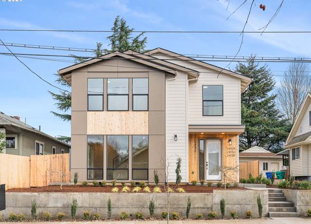 Property at 2456 SE 47th Ave, Portland, OR 97202, 2 beds, 2.5 baths