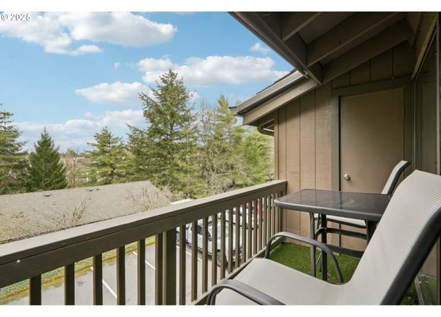 Property at 7748 SW Barnes Rd Unit D, Portland, OR 97225, 1 bed, 1 bath