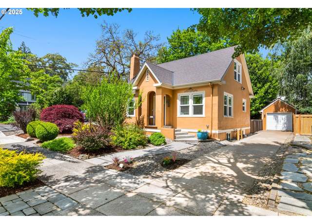 Property at 3305 NE Siskiyou St, Portland, OR 97212, 4 beds, 2 baths
