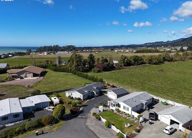 Property at 98522 Camellia Dr, Brookings, OR 97415, 3 beds, 2 baths
