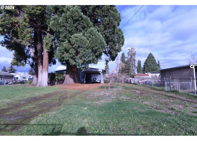 Property at 3720 Virginia Ave, Springfield, OR 97478, 3 beds, 1 bath