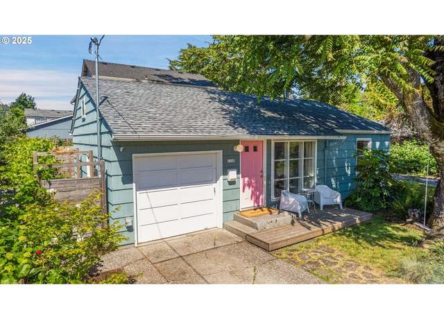 Property at 1125 SE 85th Ave, Portland, OR 97216, 2 beds, 1 bath