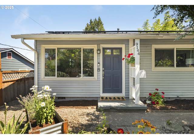 Property at 9144 N Chase Ave, Portland, OR 97217, 5 beds, 2 baths