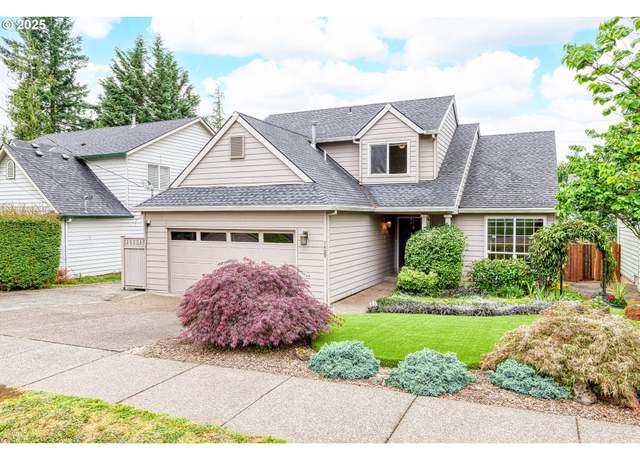 Property at 7409 SW Locust St, Portland, OR 97223, 4 beds, 2.5 baths