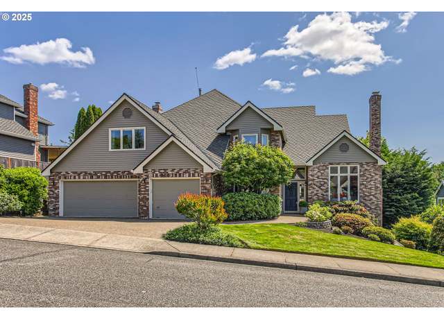 Property at 9122 NW Wood Rose Loop, Portland, OR 97229, 4 beds, 3 baths