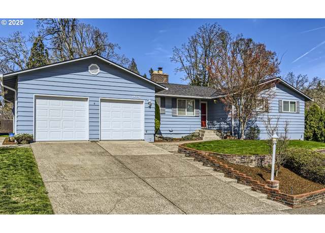 Property at 14746 SE Gayle Ct, Milwaukie, OR 97267, 5 beds, 3 baths