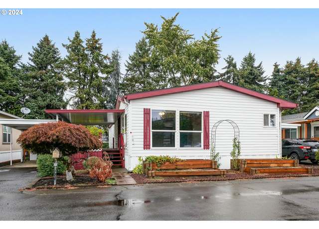 Property at 835 SE 1st Ave #14, Canby, OR 97013, 3 beds, 2 baths