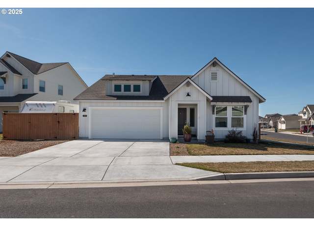 Property at 1142 NW Willow Parkway Rd, Madras, OR 97741, 3 beds, 2 baths