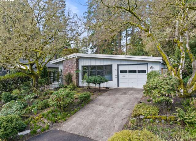 Property at 762 9th St, Lake Oswego, OR 97034, 2 beds, 2 baths