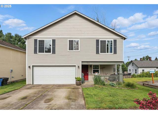 Property at 111 S 5th Ave, Ridgefield, WA 98642, 4 beds, 2.5 baths
