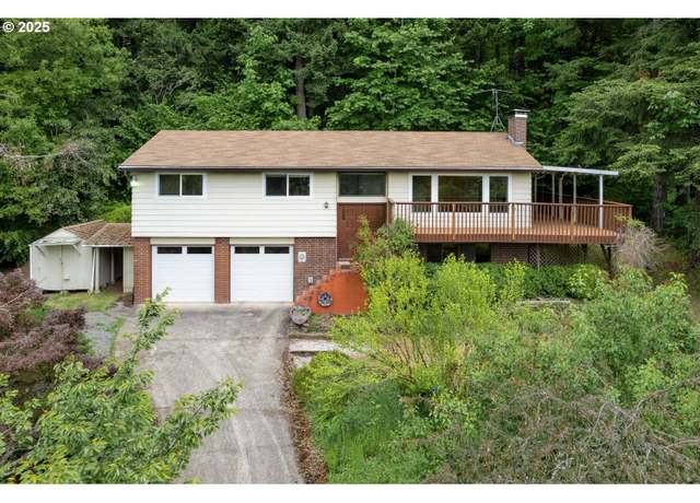Property at 9142 SE Kingswood Way, Damascus, OR 97089, 3 beds, 2.5 baths