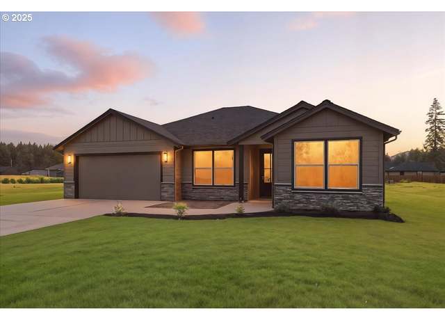 Property at 121 Gassman Rd, Castle Rock, WA 98611, 3 beds, 2 baths