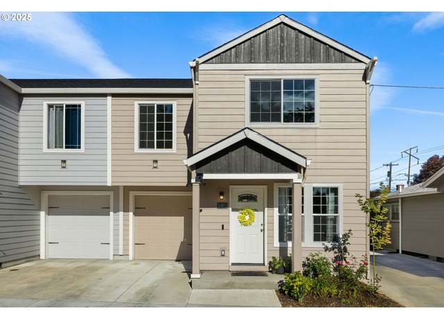 Property at 10971 SE Holgate Blvd, Portland, OR 97266, 4 beds, 2.5 baths