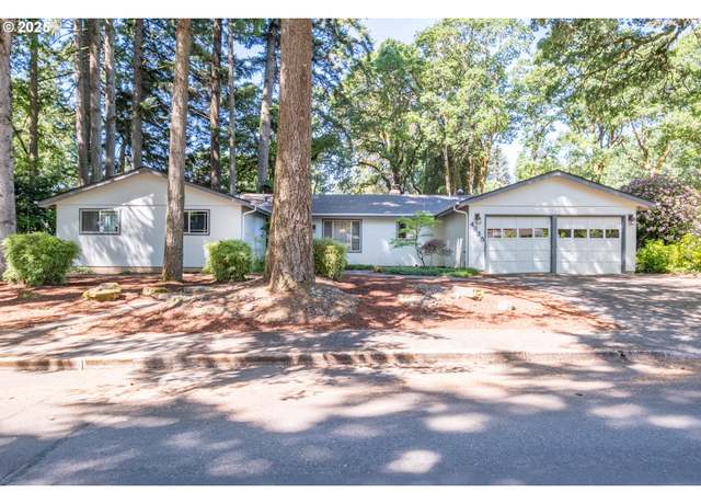 Property at 4635 18th Pl S, Salem, OR 97302, 4 beds, 2.5 baths