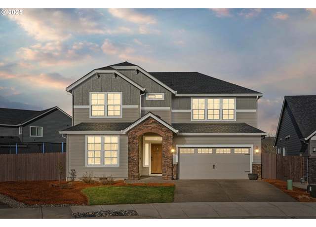 Property at 2036 SE 27th St, Battle Ground, WA 98604, 4 beds, 3 baths