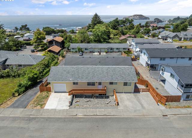 Property at 749 1st St, Brookings, OR 97415, 3 beds, 3 baths