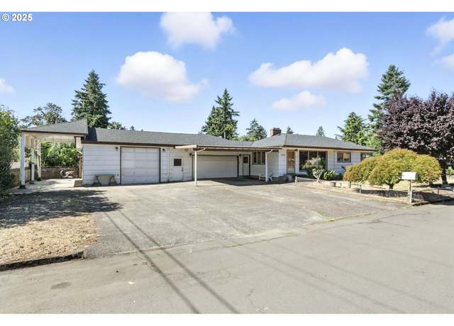 Property at 10305 ST Helens Ave, Vancouver, WA 98664, 4 beds, 2 baths