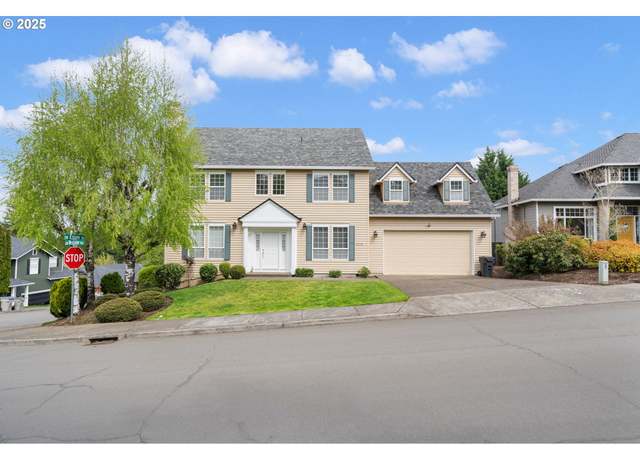 Property at 13719 SW Westridge Ter, Portland, OR 97223, 4 beds, 3 baths
