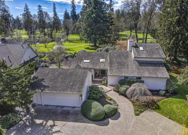 Property at 721 Spyglass Dr, Eugene, OR 97401, 3 beds, 2.5 baths