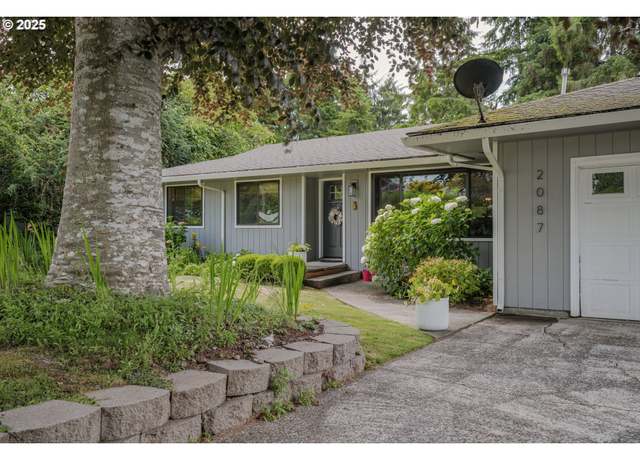Property at 2087 Fernwood St, Seaside, OR 97138, 4 beds, 3 baths