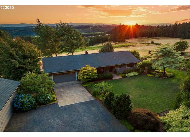 Property at 19405 NE Kings Grade, Newberg, OR 97132, 3 beds, 2 baths