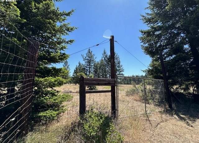 Property at 41 Timber Dr, Goldendale, WA 98620