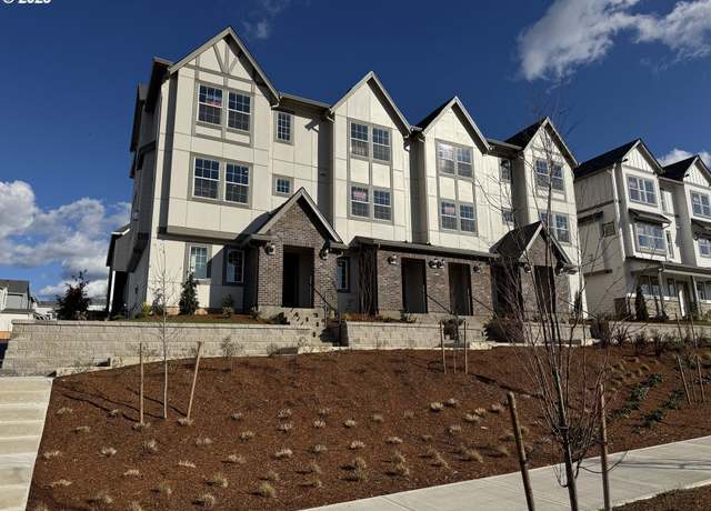 Property at 13918 SW River Terrace Blvd, Tigard, OR 97223, 3 beds, 2.5 baths