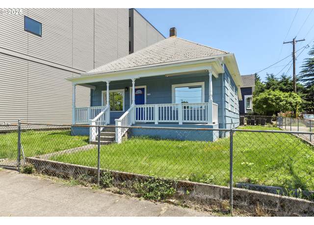 Property at 8134 SE 6th Ave, Portland, OR 97202, 2 beds, 1 bath