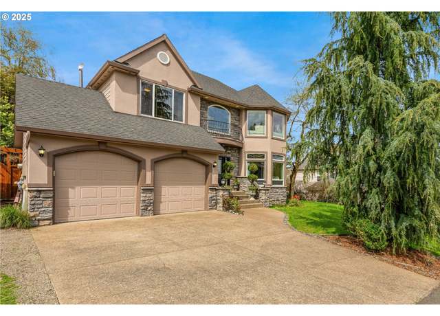 Property at 5711 SE Vista Ct, Milwaukie, OR 97267, 3 beds, 2.5 baths