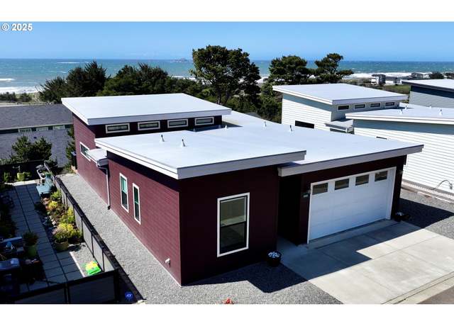Property at 30408 Sawyer Way, Gold Beach, OR 97444, 3 beds, 2.5 baths