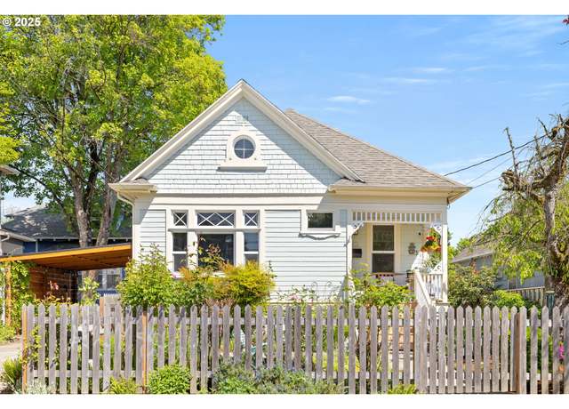 Property at 816 SE 35th Ave, Portland, OR 97214, 3 beds, 2 baths