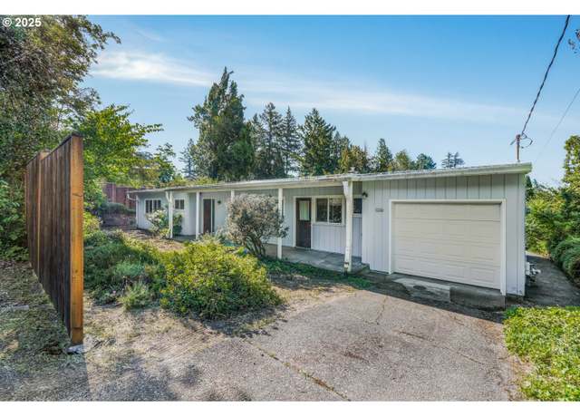 Property at 3206 SW Hamilton Ct, Portland, OR 97239, 3 beds, 1.5 baths