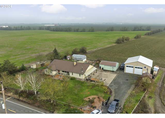 Property at 21301 Powerline Rd, Harrisburg, OR 97446, 4 beds, 2.5 baths