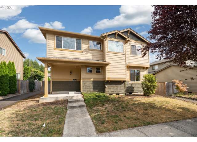 Property at 110 NW 24th St, Battle Ground, WA 98604, 4 beds, 2.5 baths