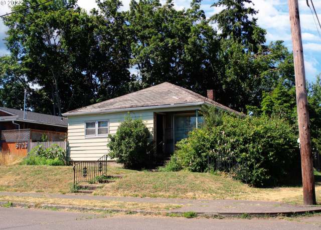 Property at 5729 SE Francis St, Portland, OR 97206, 3 beds, 1 bath