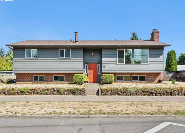 Property at 3511 NE Holman St, Portland, OR 97211, 3 beds, 3 baths