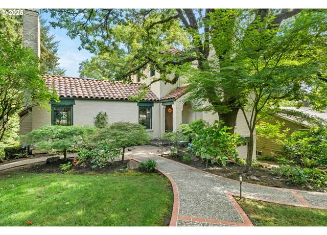Property at 991 SW Westwood Dr, Portland, OR 97239, 4 beds, 2 baths
