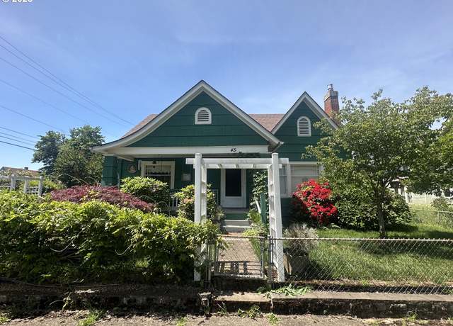 Property at 45 S 12th St, Cottage Grove, OR 97424, 4 beds, 1.5 baths