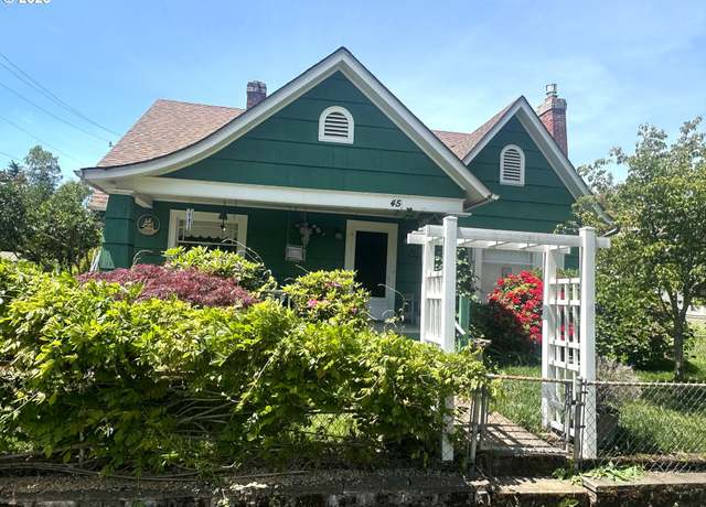 Property at 45 S 12th St, Cottage Grove, OR 97424, 4 beds, 1.5 baths