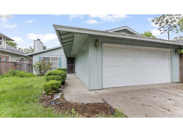 Property at 5529 SE Knapp St, Portland, OR 97206, 3 beds, 2 baths