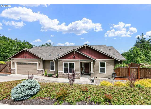 Property at 962 S 66th Pl, Springfield, OR 97478, 3 beds, 2 baths