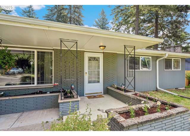 Property at 1510 SE 143rd Ave, Portland, OR 97233, 3 beds, 1.5 baths
