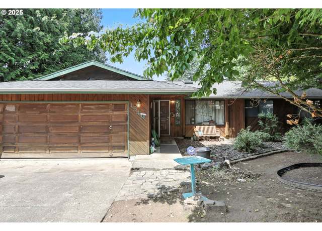 Property at 1549 SW 13th Cir, Troutdale, OR 97060, 3 beds, 2 baths